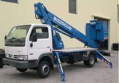 Подъемная автовышка Bizzocchi AUTEL 230HP